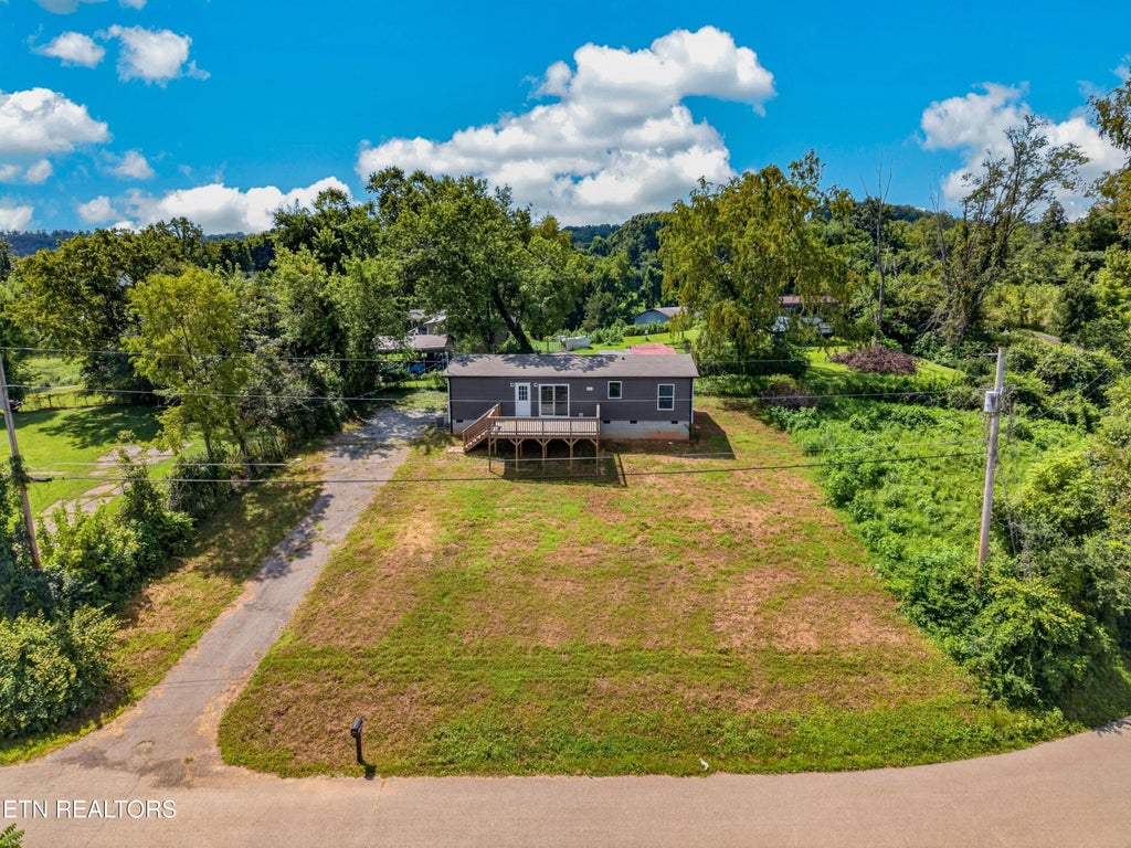 Photo of 135 Gamble Lane, LaFollette, TN 37766 (MLS # 1350605)