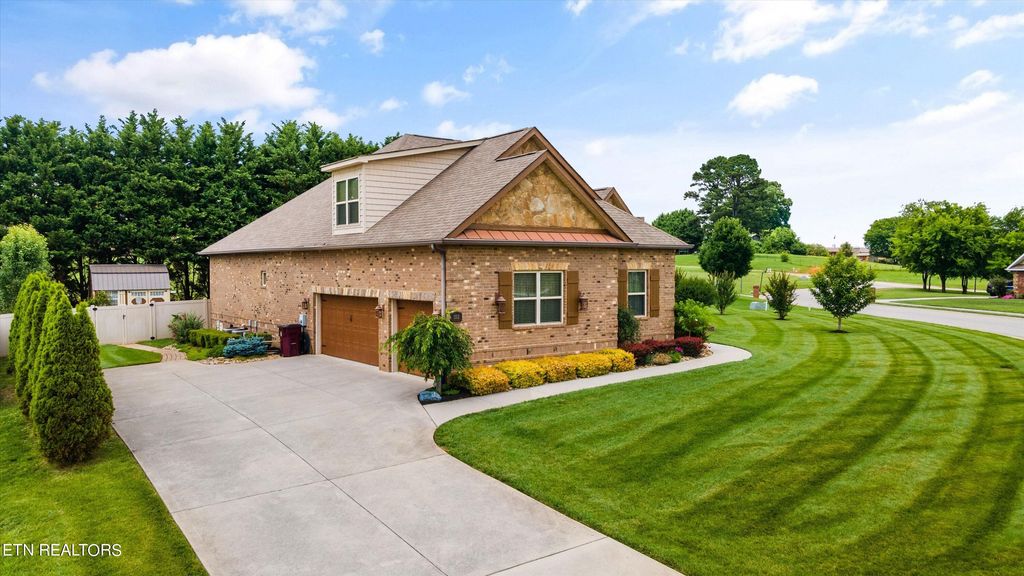 Photo of 1112 Linford Circle, Alcoa, TN 37701 (MLS # 1265592)