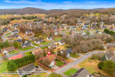 Tiny photo for 1401 Brookfield Drive, Morristown, TN 37814 (MLS # 1323952)