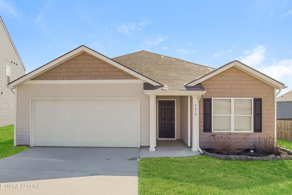 Photo of 4610 Hay Wagon Lane, Knoxville, TN 37938 (MLS # 1327886)