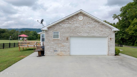 Tiny photo for 493 Sandtown Rd, Spring City, TN 37381 (MLS # 1354939)