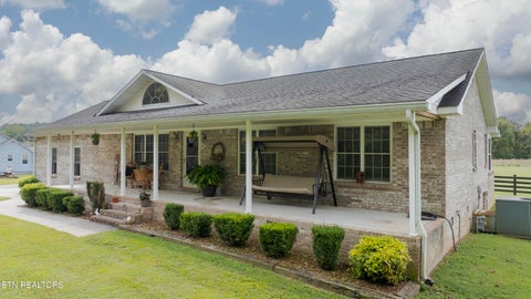Tiny photo for 493 Sandtown Rd, Spring City, TN 37381 (MLS # 1354939)