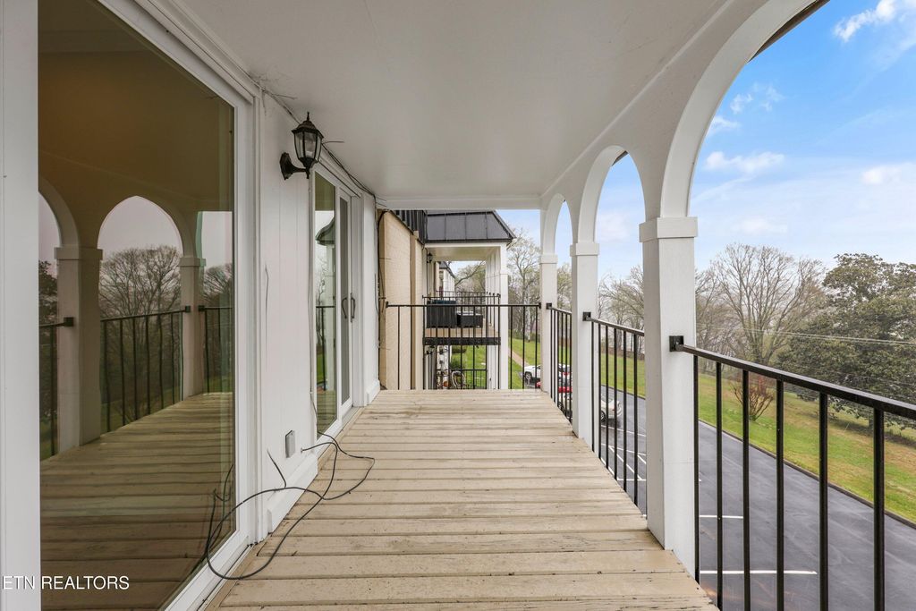 Photo of 5709 Lyons View Pike #6303, Knoxville, TN 37919 (MLS # 1333028)