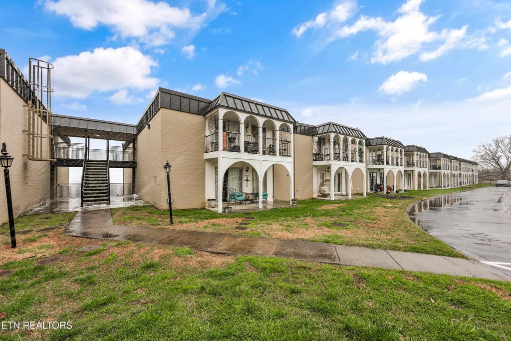 Photo of 5709 Lyons View Pike #6303, Knoxville, TN 37919 (MLS # 1333028)