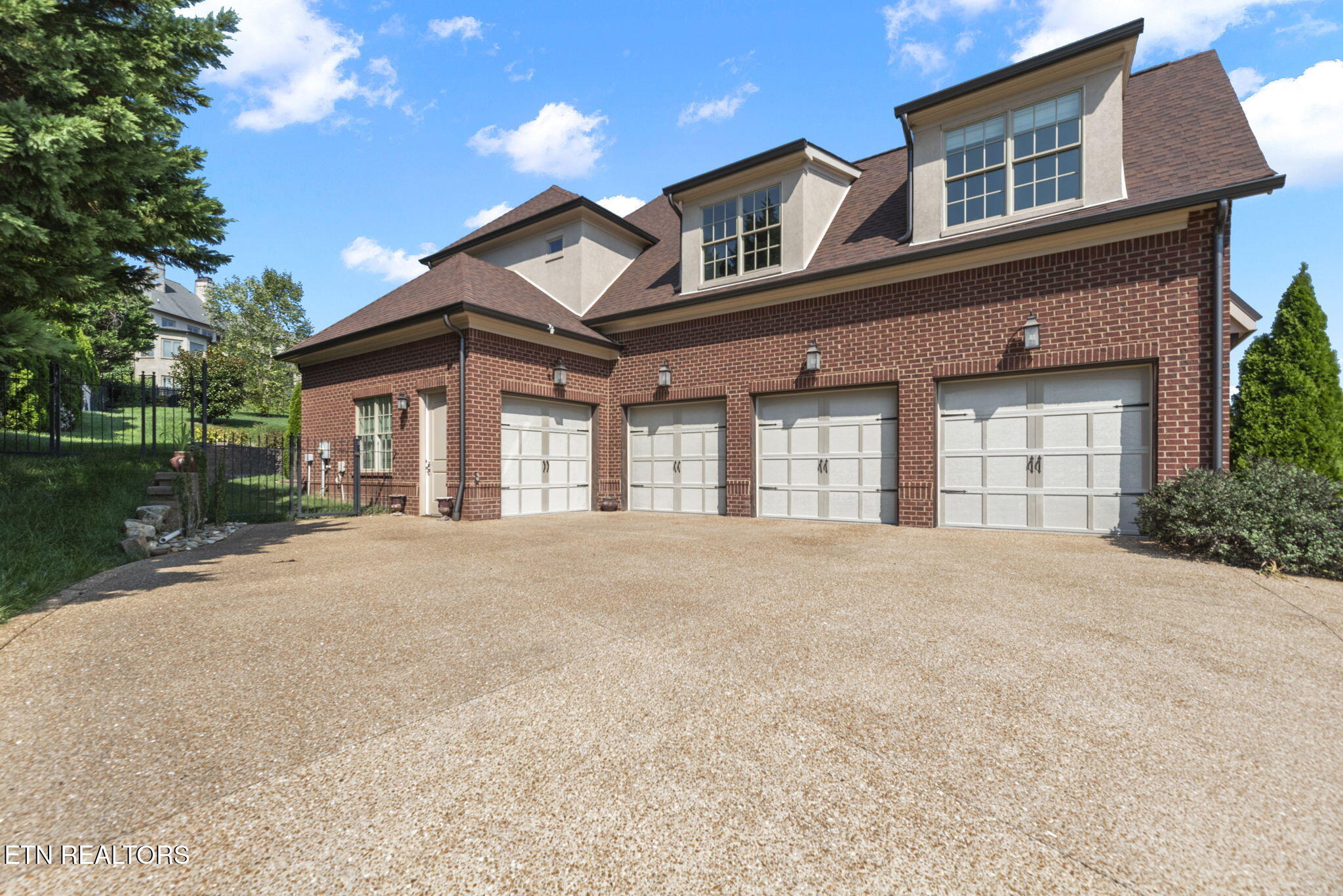 639 Barnsley Rd