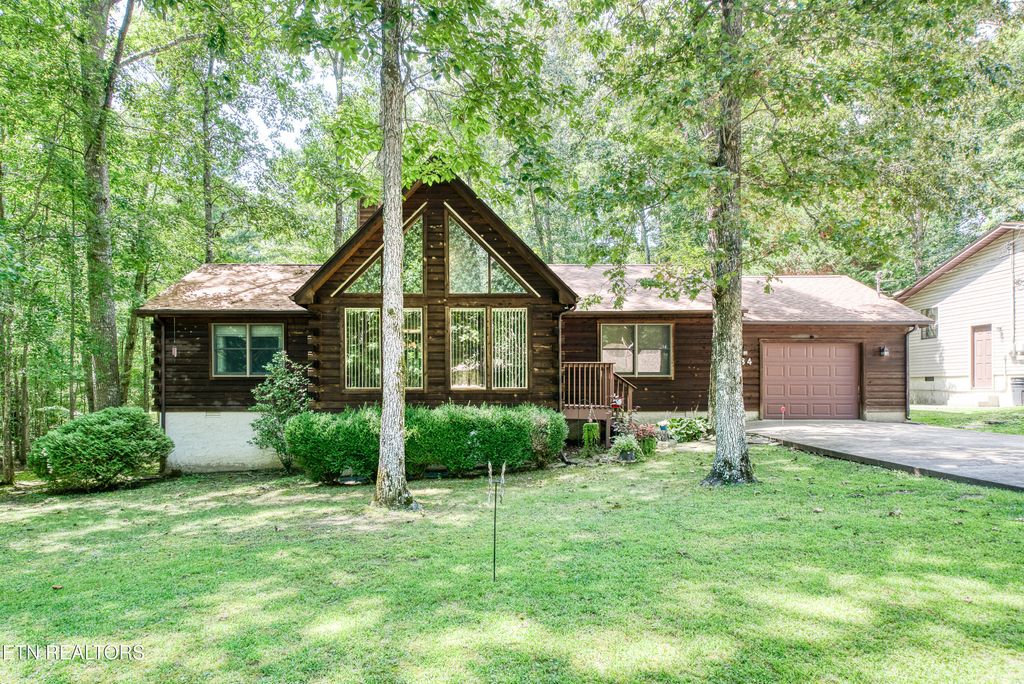 Photo of 184 Devon Rd, Crossville, TN 38558 (MLS # 1330933)