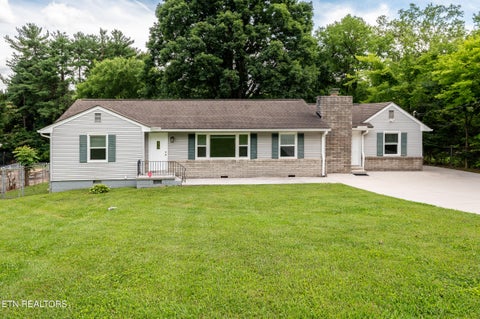 Photo of 4300 Crosby Drive, Knoxville, TN 37909 (MLS # 1345125)