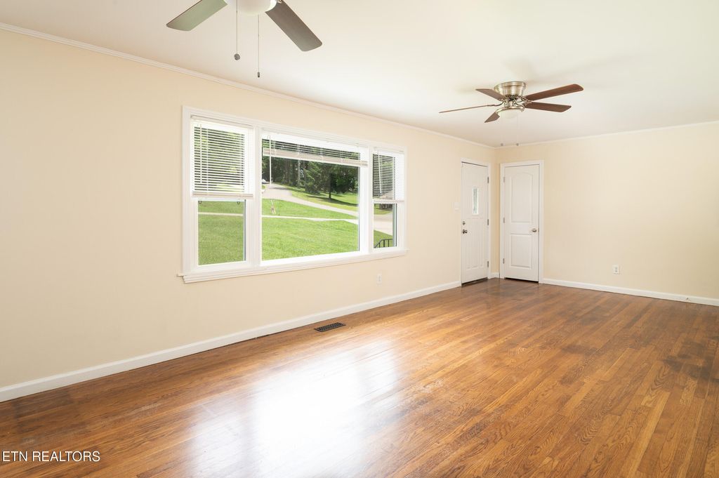Photo of 4300 Crosby Drive, Knoxville, TN 37909 (MLS # 1345125)