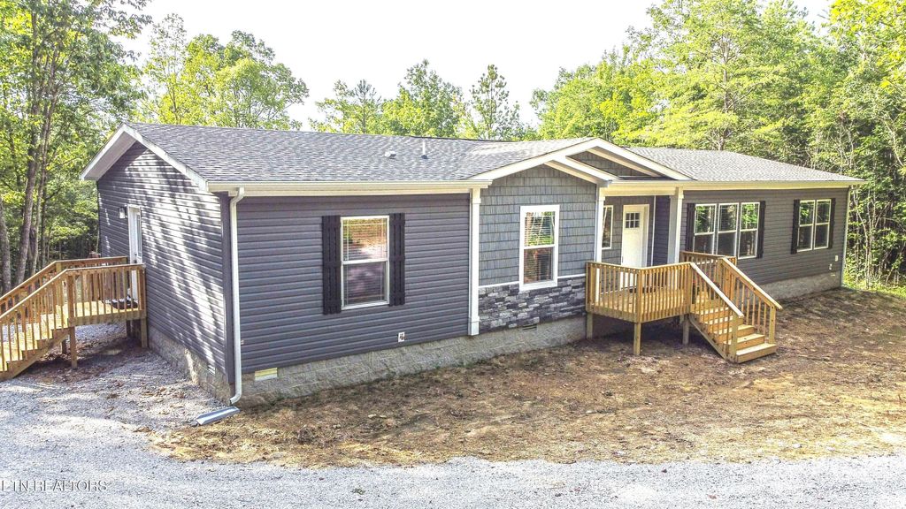 Photo of 3834 Smith Mountain Rd, Rockwood, TN 37854 (MLS # 1306827)