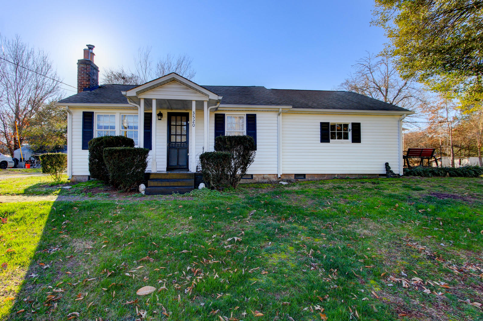 Photo 1 of 22 — 3520 Cunningham Rd, Knoxville, TN 37918