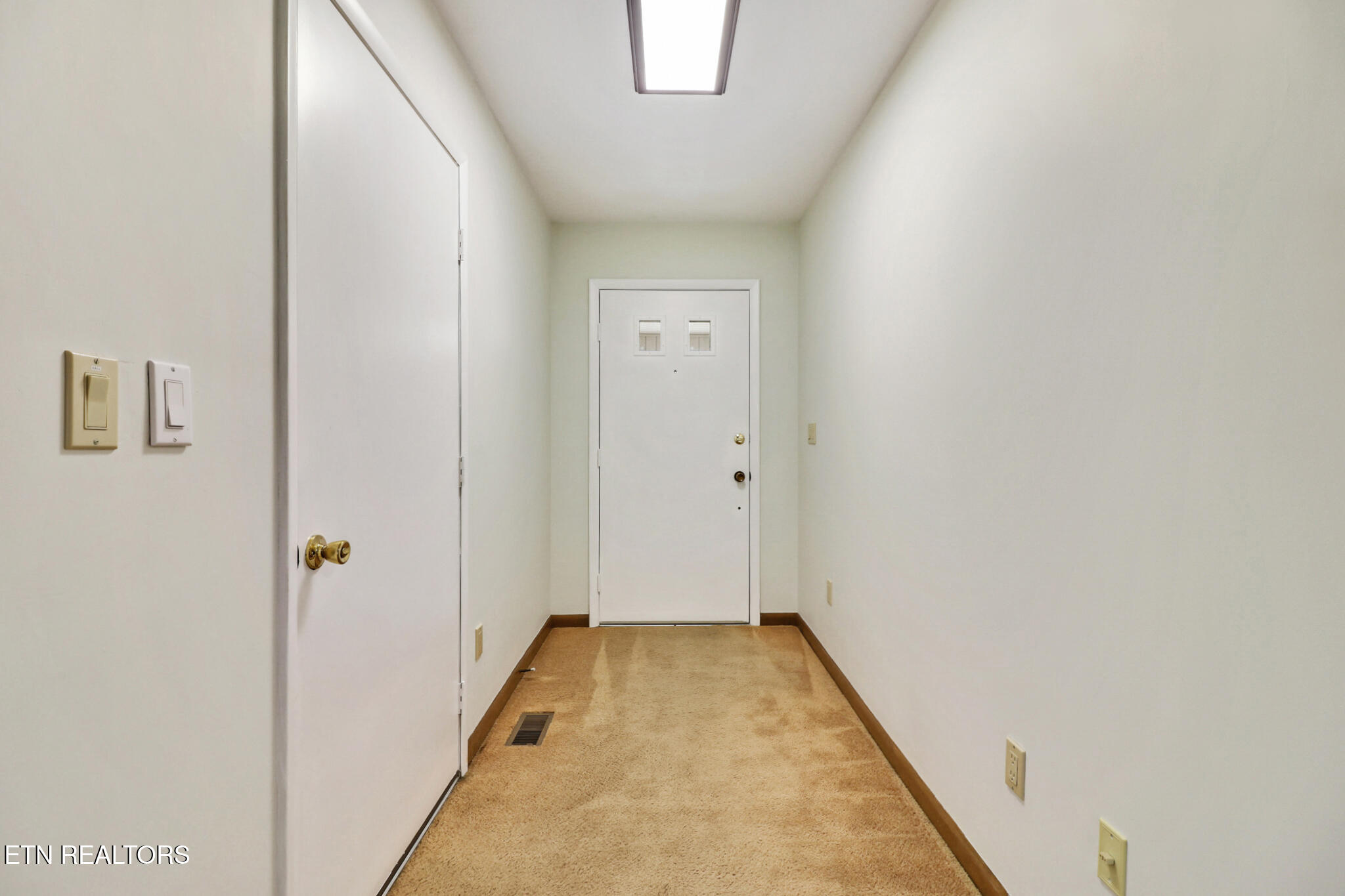 12 Black Oak Circle