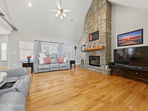 Tiny photo for 3223 Topside Drive, Kodak, TN 37764 (MLS # 1355844)