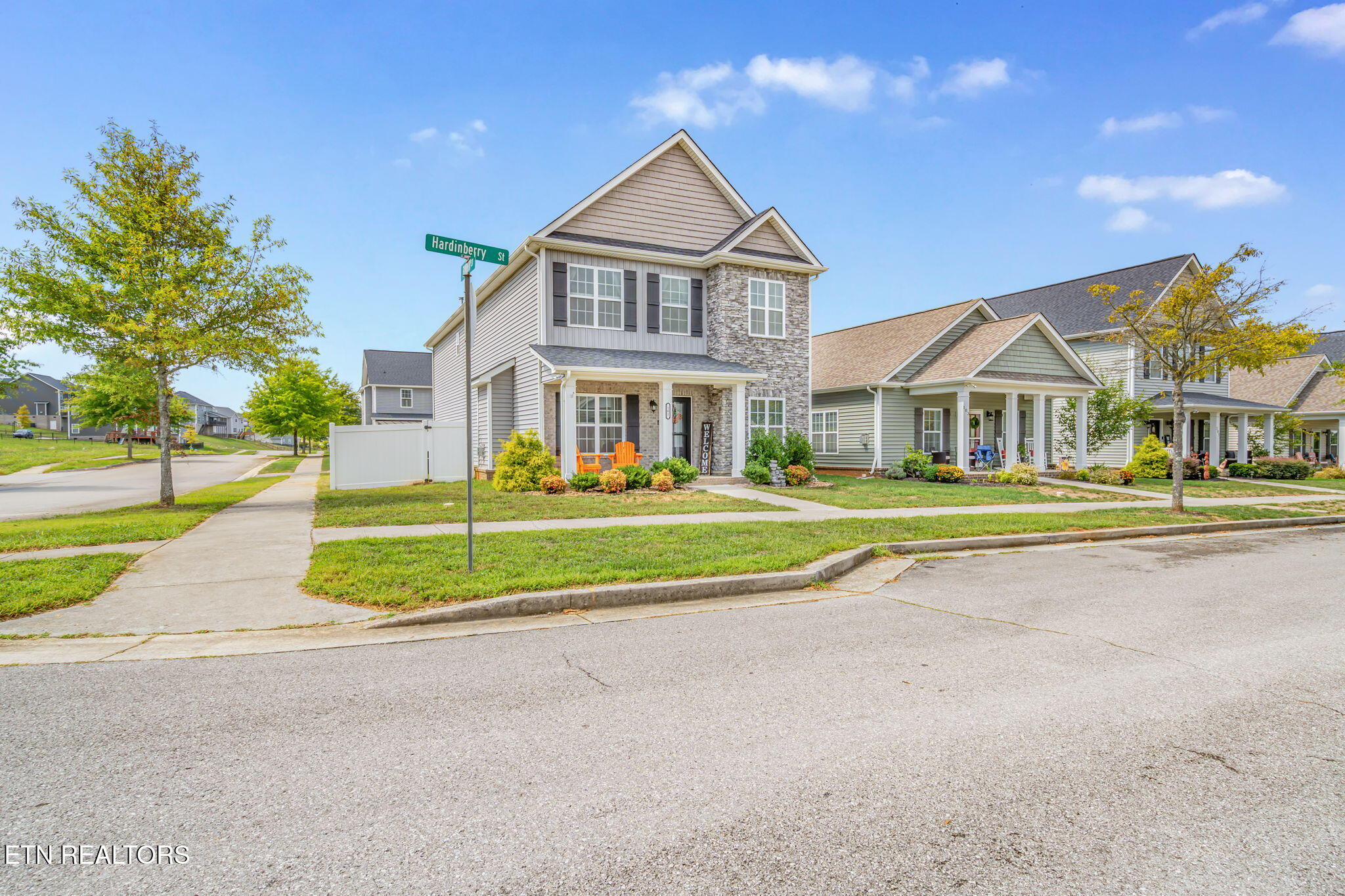 101 Hardinberry St