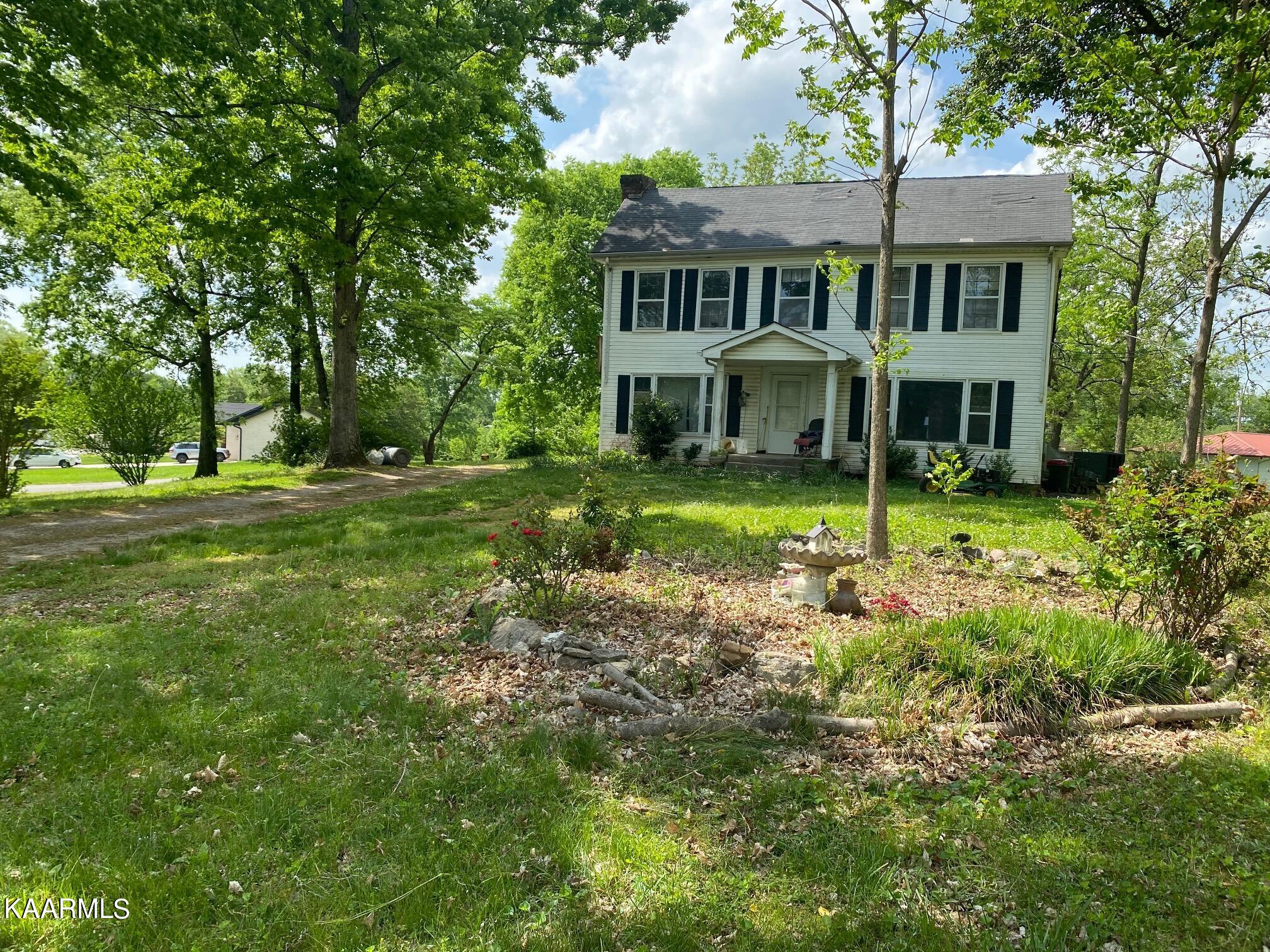 Photo 2 of 40 of 10405 Diane Drive house