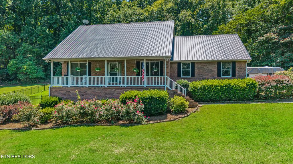 Photo of 135 H &amp; H Rd, Tellico Plains, TN 37385 (MLS # 1308437)