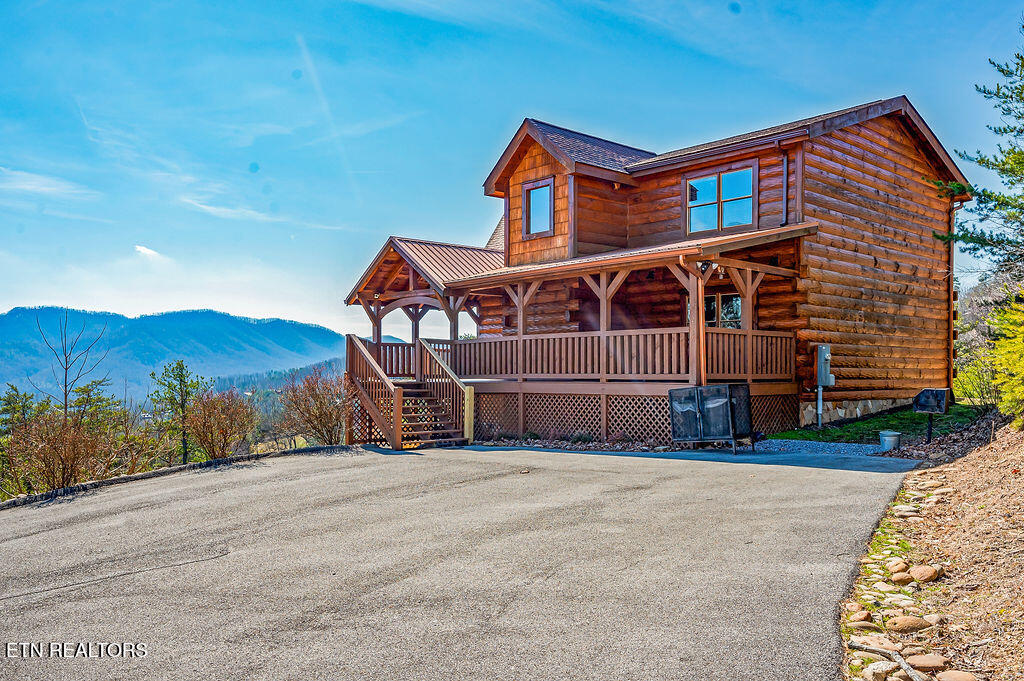 2456 Hackberry Drive