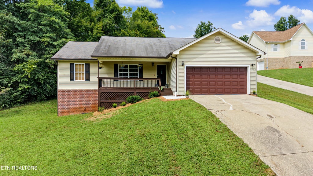 Photo of 1015 N Old Grey Ridge Rd, Maryville, TN 37801 (MLS # 1355149)
