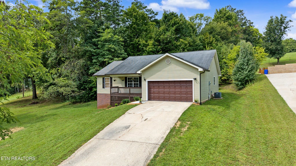 Photo of 1015 N Old Grey Ridge Rd, Maryville, TN 37801 (MLS # 1355149)