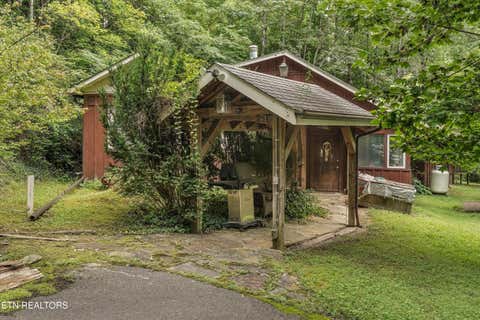Photo of 840 E Highland Drive, Gatlinburg, TN 37738 (MLS # 1349286)
