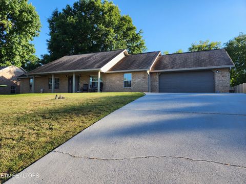 Single Family Residence in Maryville TN 1233 Newcastle Way.jpg