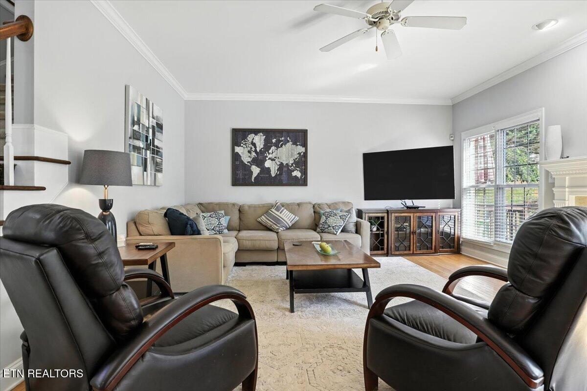 1712 Burnside Drive