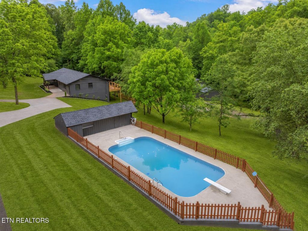 Photo of 826 Long Mill Road, Athens, TN 37303 (MLS # 1336948)