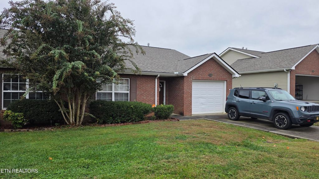 Photo of 5216 Sinclair Drive, Knoxville, TN 37914 (MLS # 1320726)