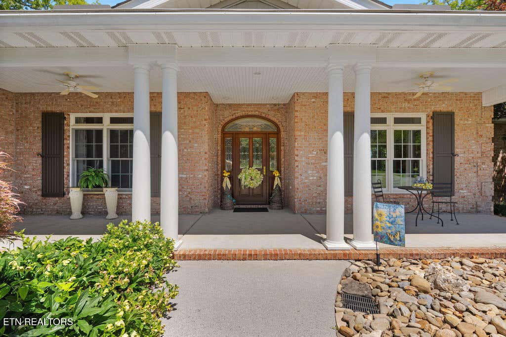 Photo of 309 Saloli Lane, Loudon, TN 37774 (MLS # 1341092)