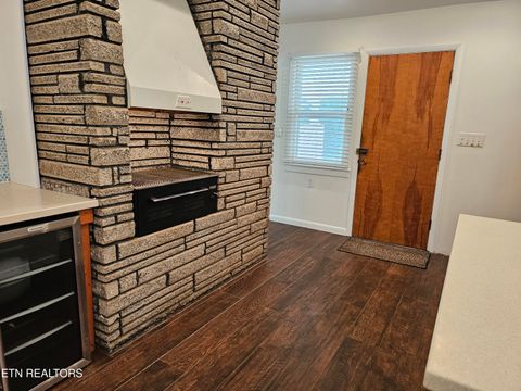 Tiny photo for 899 W Outer Drive, Oak Ridge, TN 37830 (MLS # 1319142)