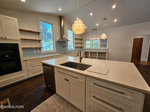 Tiny photo for 899 W Outer Drive, Oak Ridge, TN 37830 (MLS # 1319142)