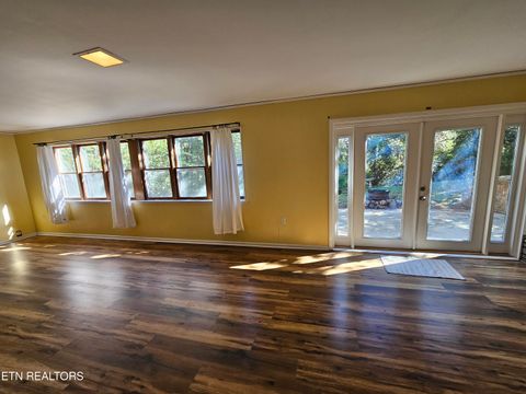 Tiny photo for 899 W Outer Drive, Oak Ridge, TN 37830 (MLS # 1319142)
