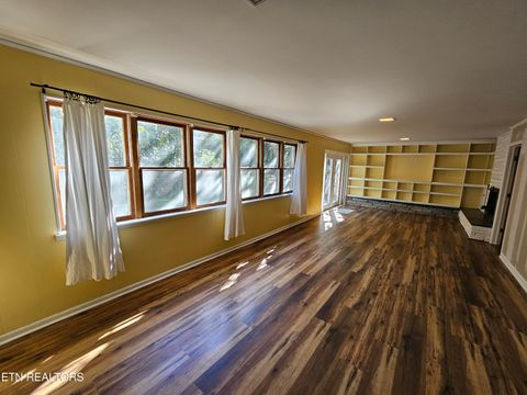 Tiny photo for 899 W Outer Drive, Oak Ridge, TN 37830 (MLS # 1319142)