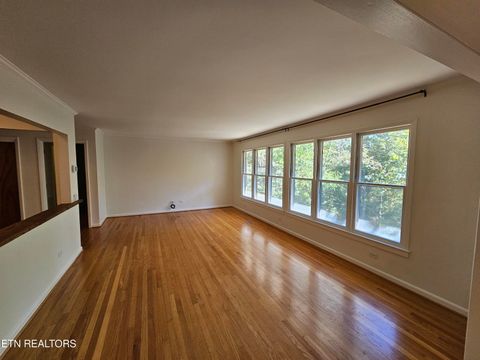 Tiny photo for 899 W Outer Drive, Oak Ridge, TN 37830 (MLS # 1319142)