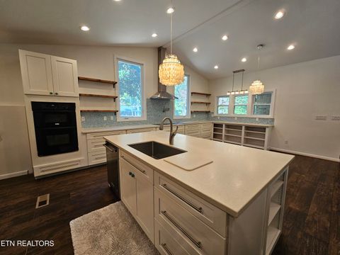 Tiny photo for 899 W Outer Drive, Oak Ridge, TN 37830 (MLS # 1319142)