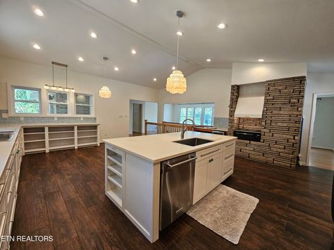 Tiny photo for 899 W Outer Drive, Oak Ridge, TN 37830 (MLS # 1319142)