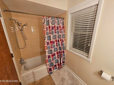 Tiny photo for 899 W Outer Drive, Oak Ridge, TN 37830 (MLS # 1319142)