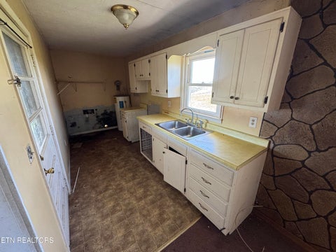 Tiny photo for 120 Oak Grove Church Rd, Harrogate, TN 37752 (MLS # 1360068)