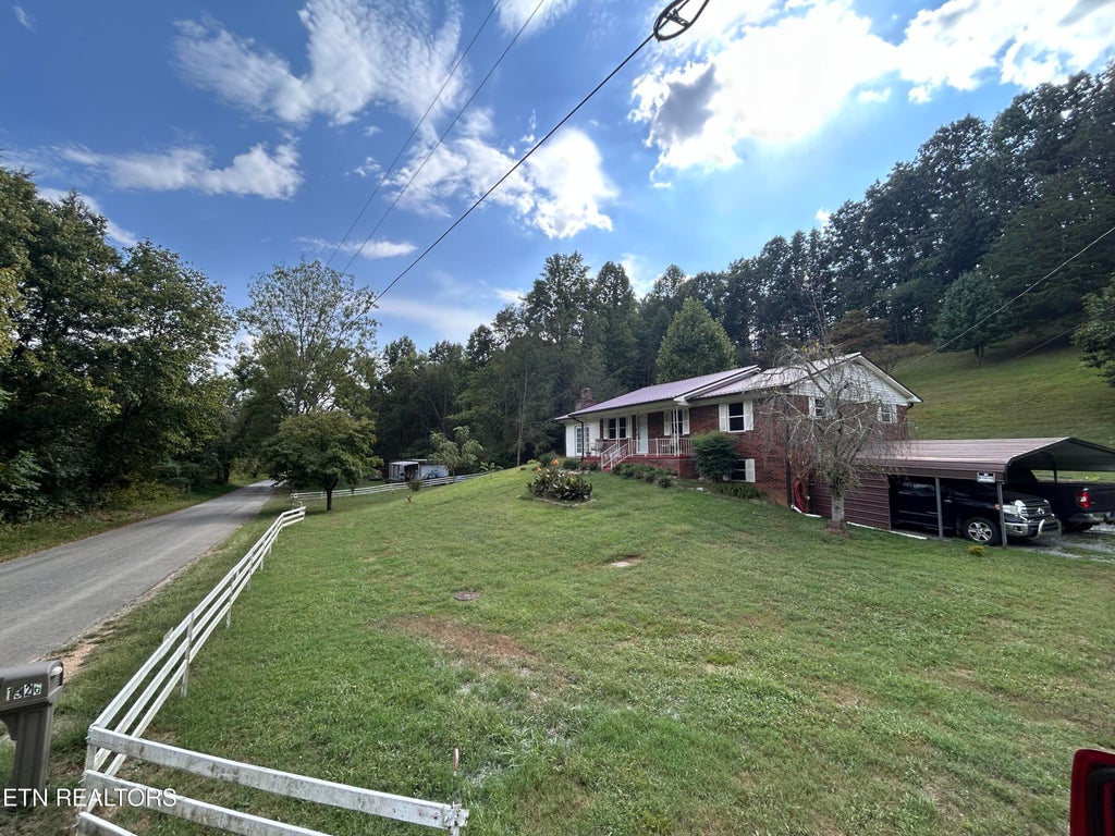 Photo of 1926 Newman Hollow Rd, Bean Station, TN 37708 (MLS # 1350570)