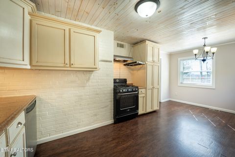 Tiny photo for 122 Kentucky Ave, Oak Ridge, TN 37830 (MLS # 1319419)