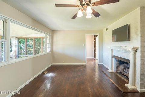 Tiny photo for 122 Kentucky Ave, Oak Ridge, TN 37830 (MLS # 1319419)