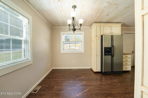 Tiny photo for 122 Kentucky Ave, Oak Ridge, TN 37830 (MLS # 1319419)