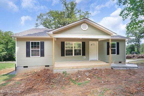 Single Family Residence in Knoxville TN 4253 Lilac Ave.jpg
