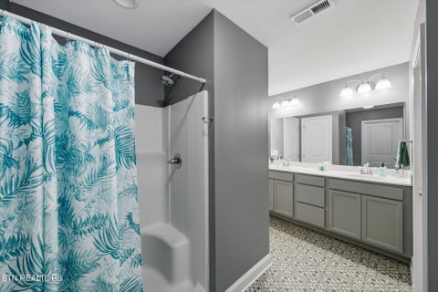 Tiny photo for 118 Fallberry St, Oak Ridge, TN 37830 (MLS # 1353501)