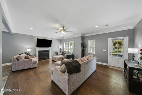 Tiny photo for 118 Fallberry St, Oak Ridge, TN 37830 (MLS # 1353501)