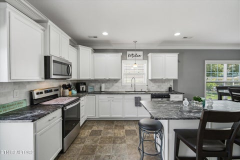 Tiny photo for 118 Fallberry St, Oak Ridge, TN 37830 (MLS # 1353501)