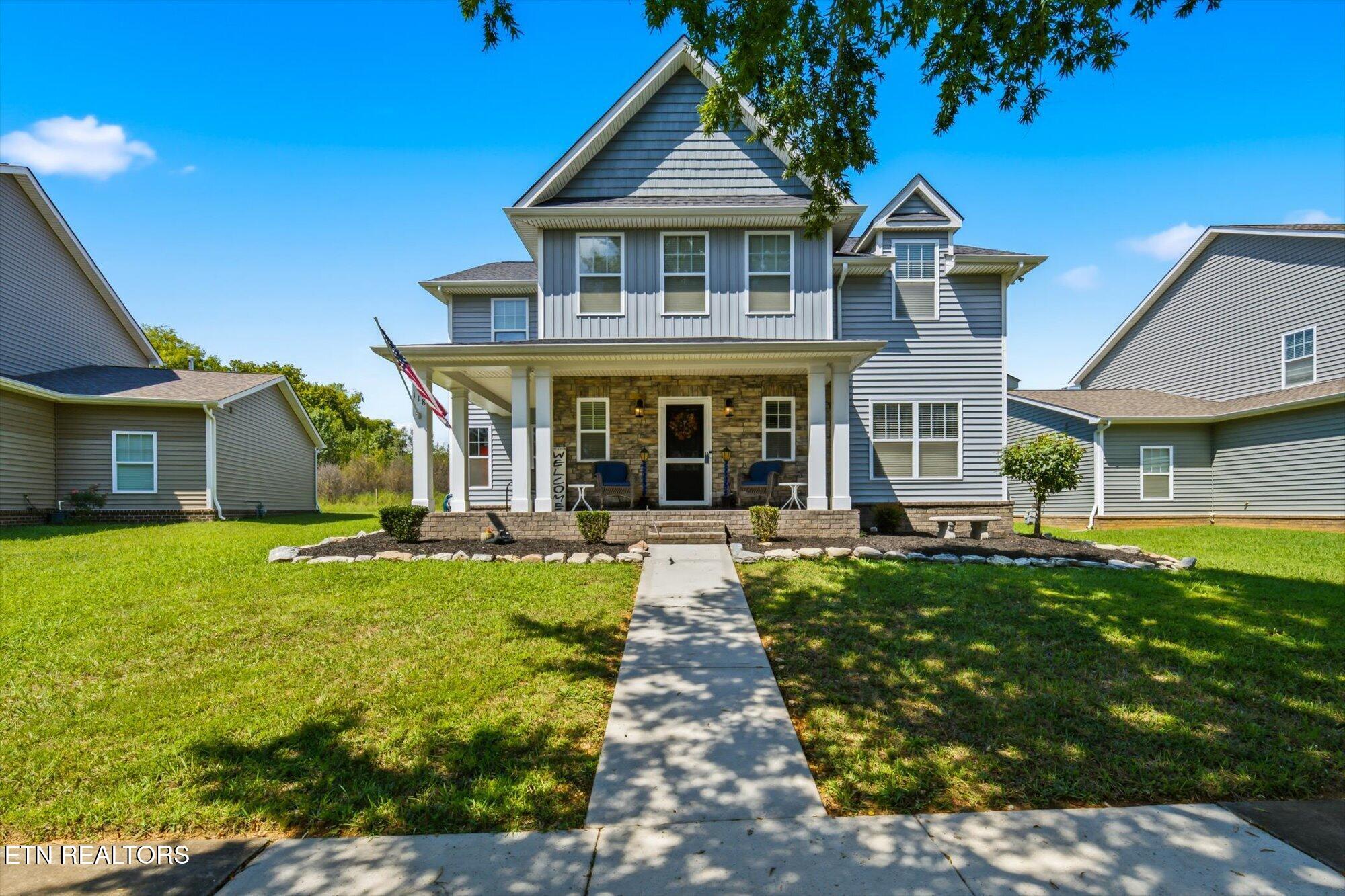 118 Fallberry St