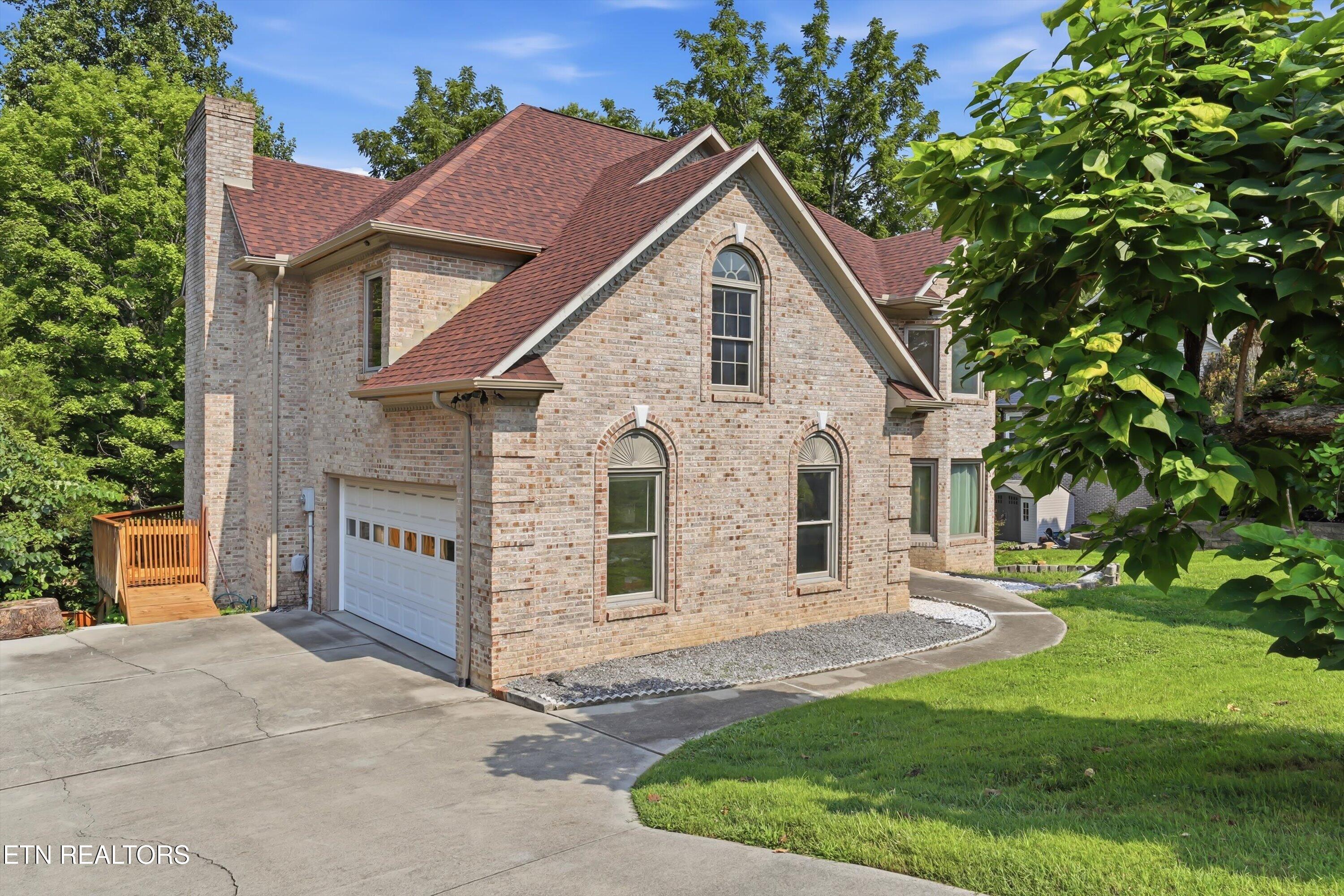 118 W Melbourne Rd