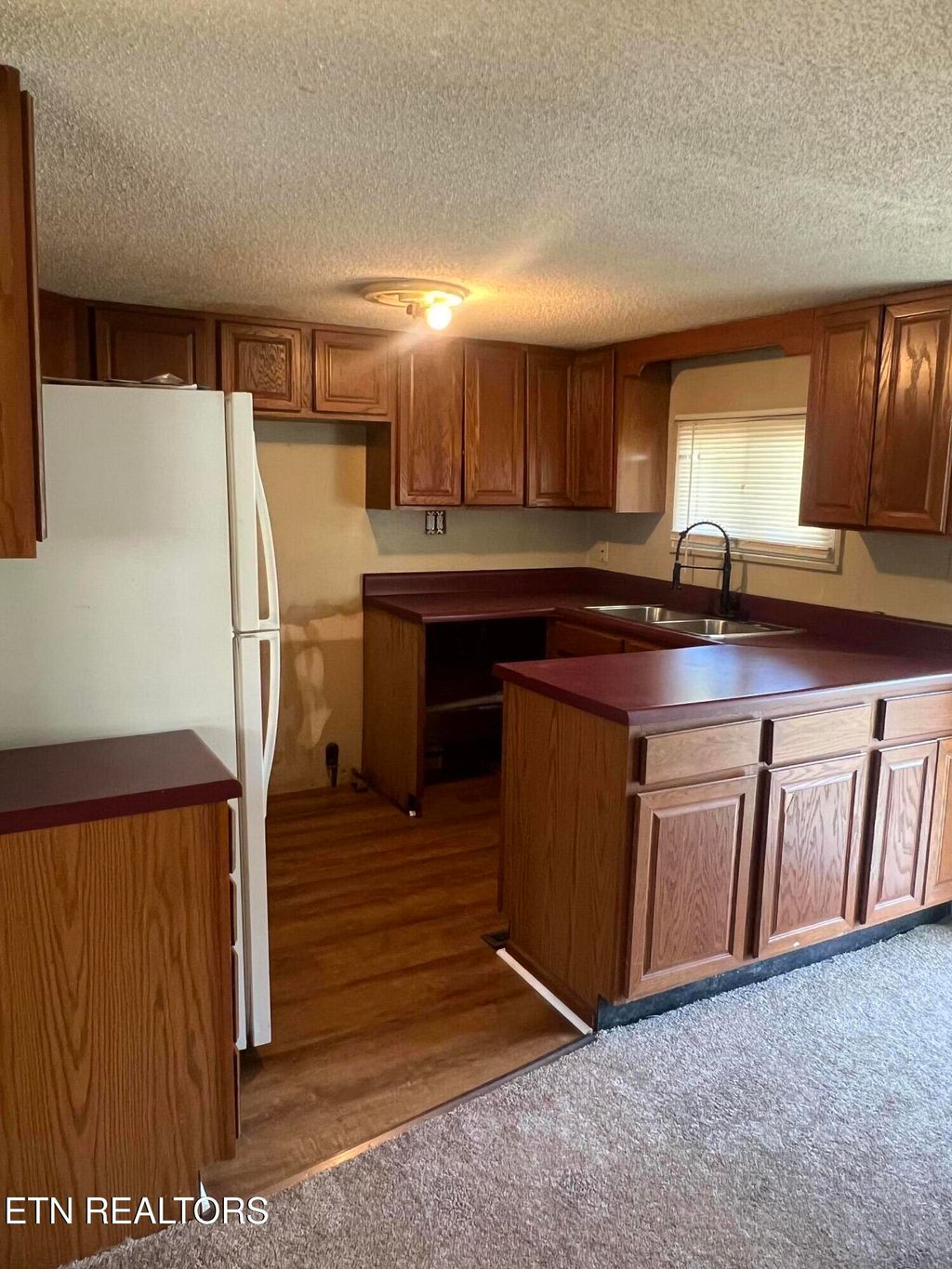 Photo of 761 W Outer Dr, Oak Ridge, TN 37830 (MLS # 1338037)