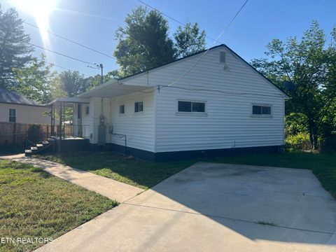 Tiny photo for 761 W Outer Dr, Oak Ridge, TN 37830 (MLS # 1338037)