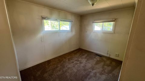 Tiny photo for 761 W Outer Dr, Oak Ridge, TN 37830 (MLS # 1338037)